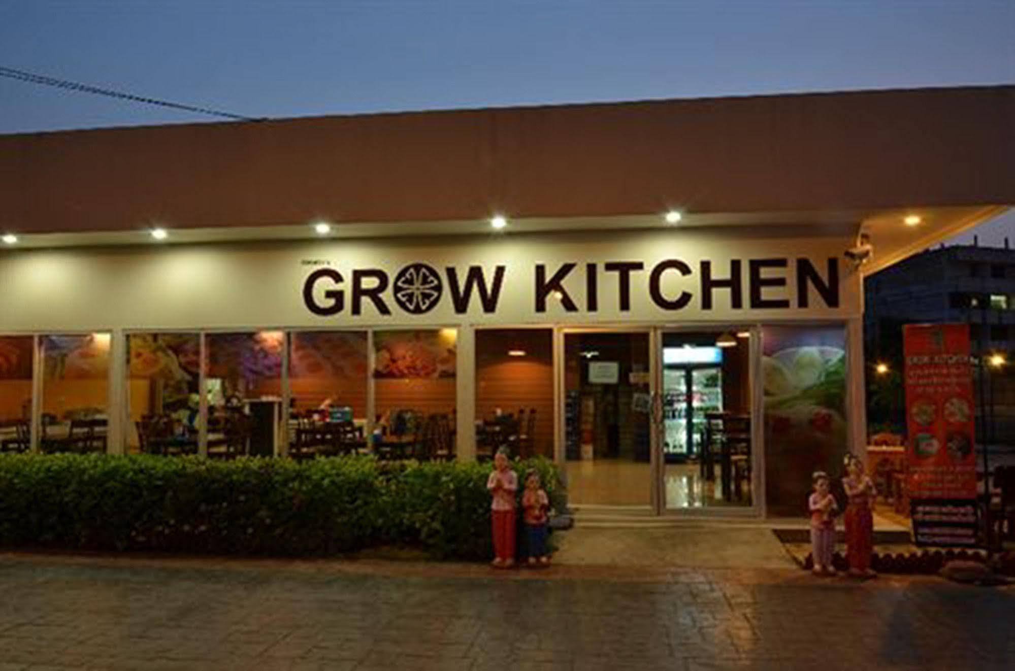 Grow Residences Bangkok Exterior foto